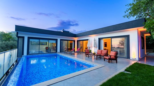 Villa Aqua