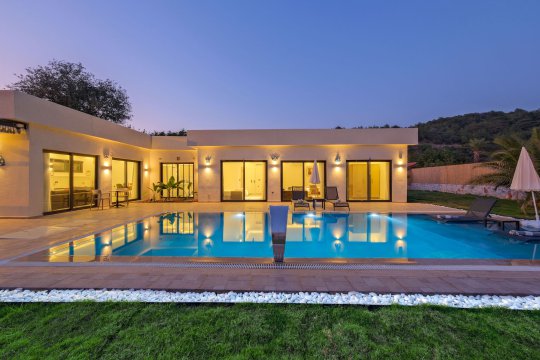 Villa After
