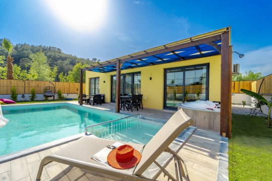 Villa Riverside