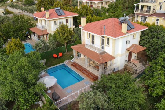 Villa Almond