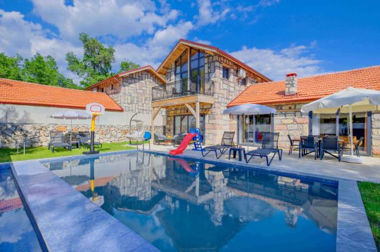Villa Aysa 2