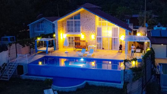 Villa Hiraya 3