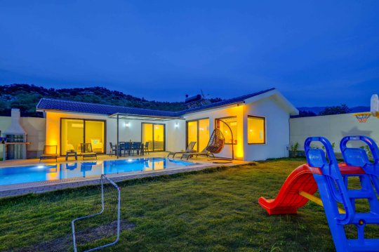 Villa Leton 1