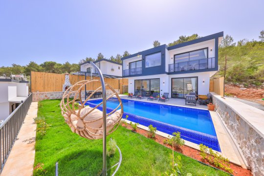 Villa Pika Trio