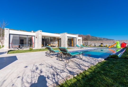 Villa Web