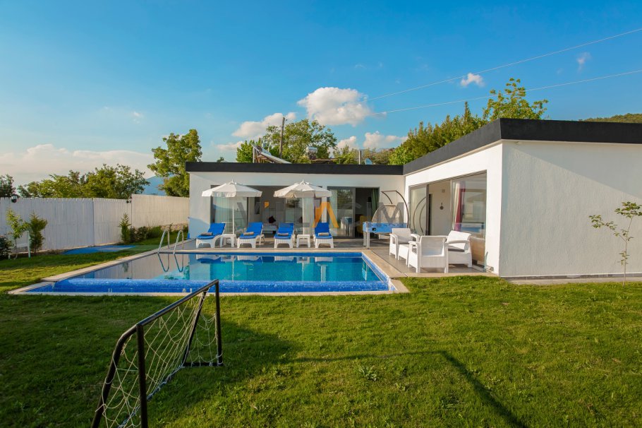Mete-Villa-Outdoor-5_7.jpg