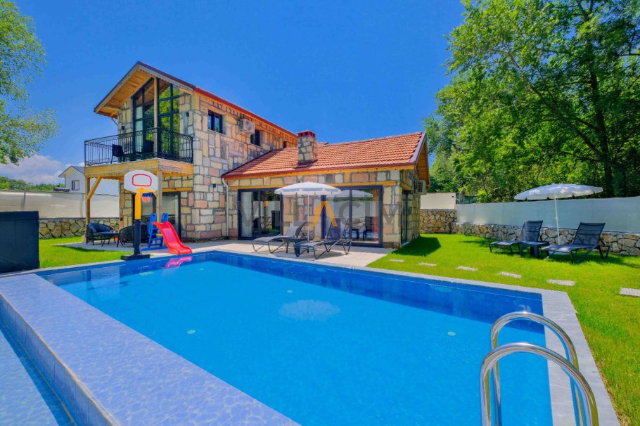 villa-aysa-100006_245.jpg